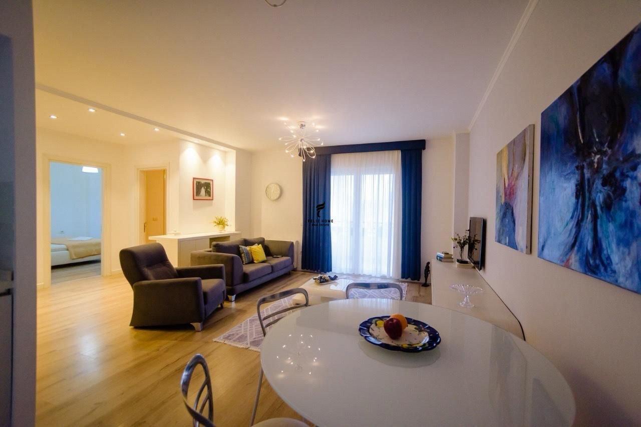 APARTAMENT ME QERA 2+1 BULEVARDI ZHAN D’ARK 90.000 LEKE FH-7 – Tiranë