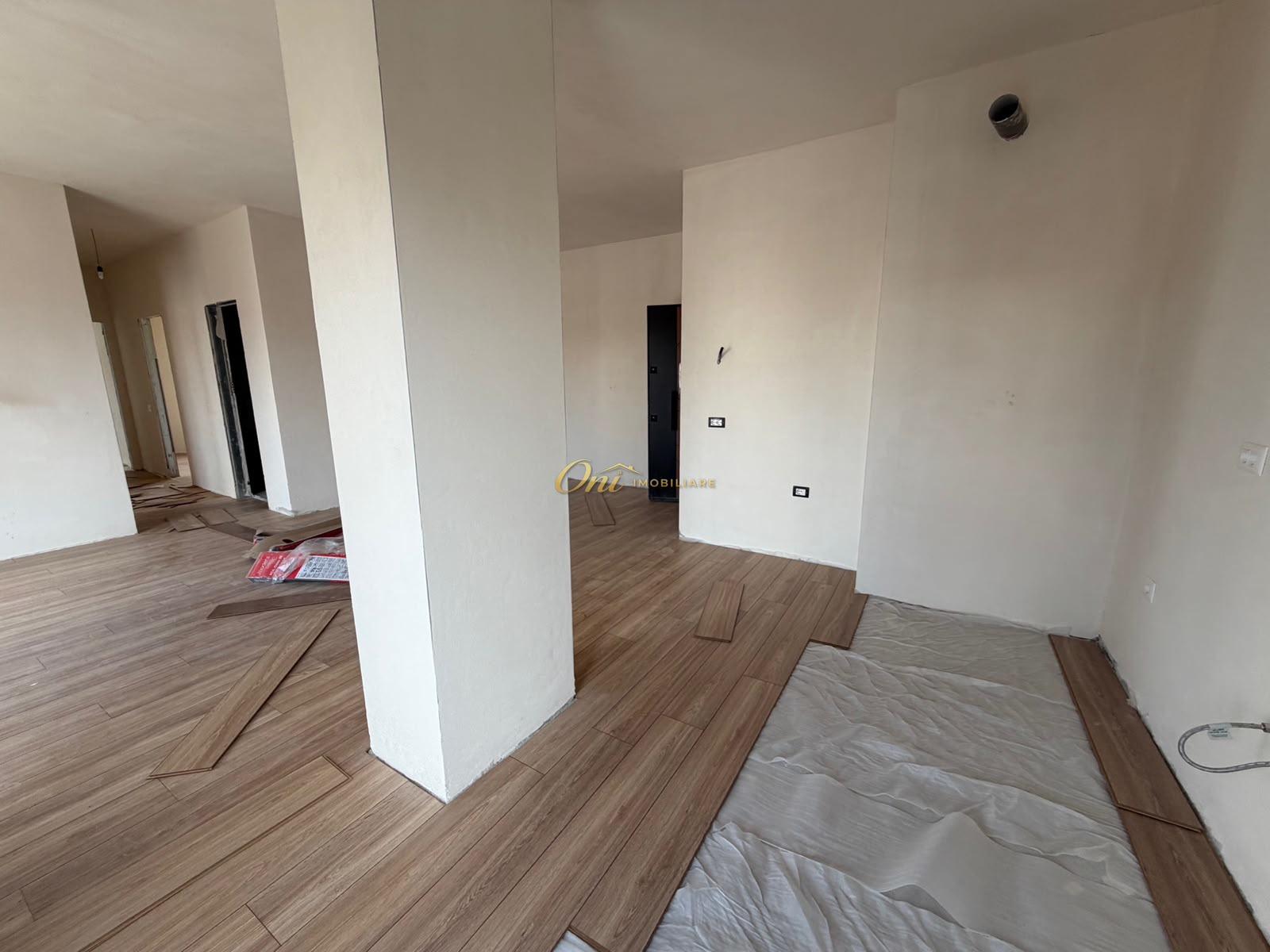 PASKUQAN SHITET APARTAMENT 3+1+2 – Tiranë