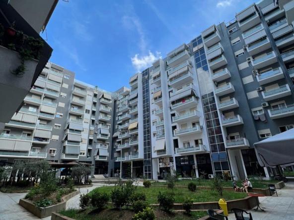 069 479 2 476 SHITET APARTAMENT 2+1,GOLDEN PARK,AMERIKAN 3 – Tiranë
