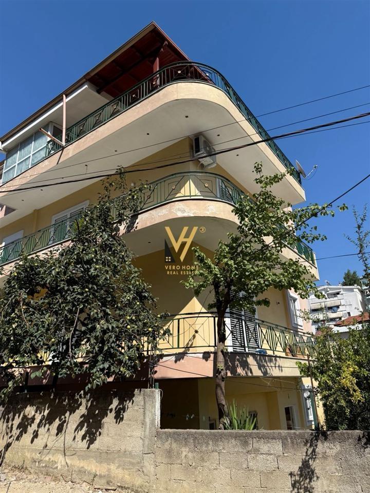 SHITET VILE 4-KATESHE NE SELITE 800.000 EURO – Tiranë - 1