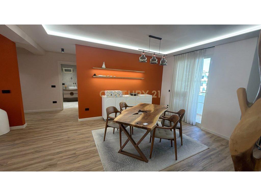 SHITET APARTAMENT 2+1 | RRUGA E PORTIT, DURRËS 322,000 € – Durrës - 1