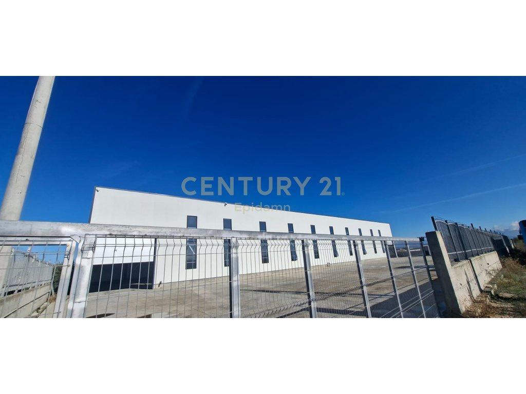 🏭 KAPANON INDUSTRIAL ME QIRA – SEKTORI RINIA, DURRËS 3500€ – Durrës