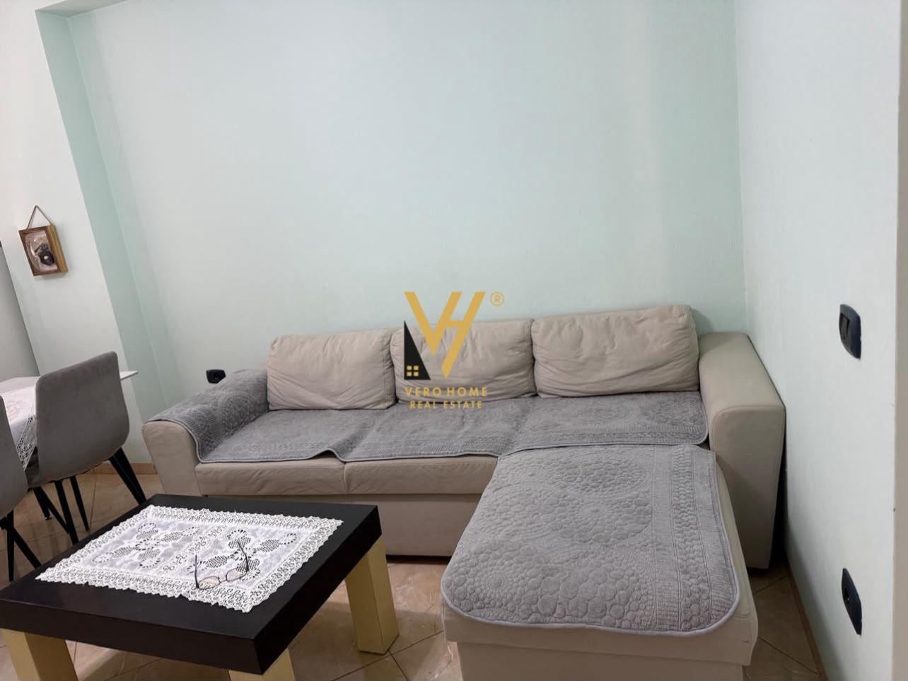 JEPET APARTAMENT 2+1 ME QIRA TE MATERNITETI I RI 50.000 LEKE – Tiranë