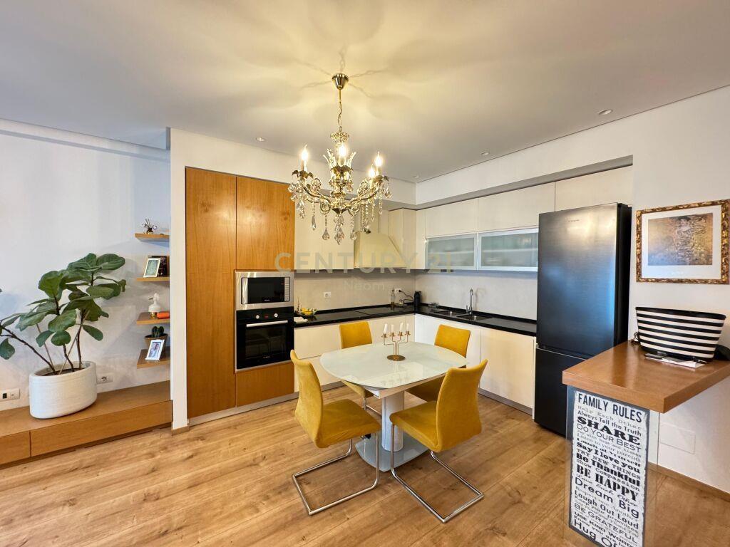 JEPET ME QIRA APARTAMENT 2+1+2 TEK LIQENI I THATE – Tiranë - 1
