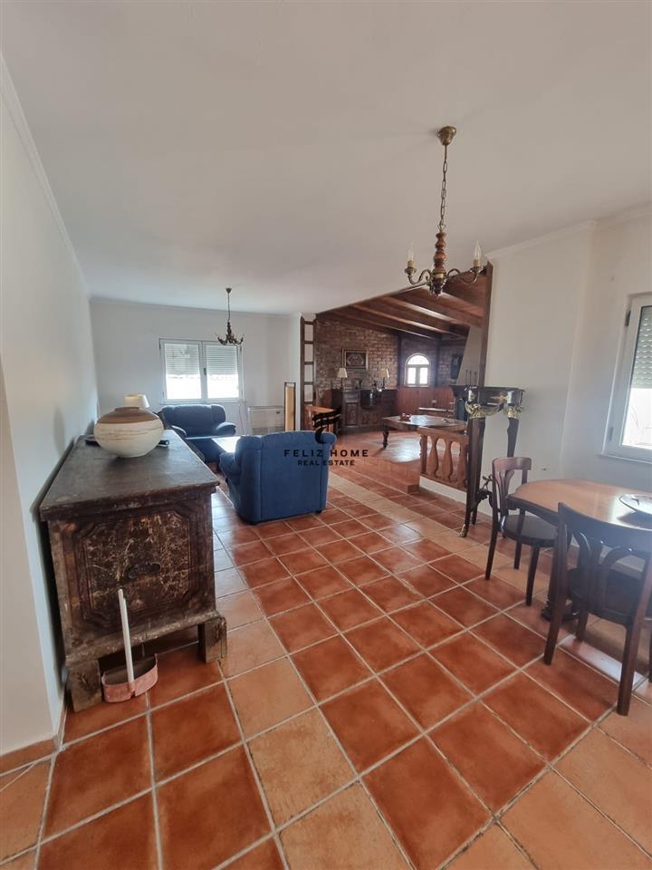 ZYRE ME QERA 270 M2 BLLOK 1.800 EURO – Tiranë - 1