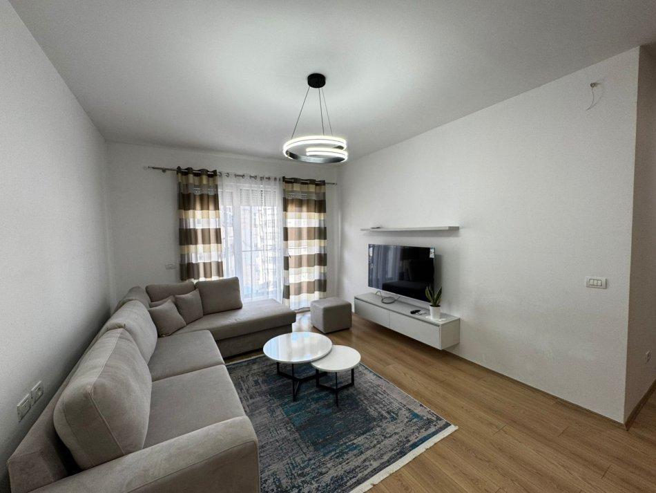 APARTAMENT ME QERA 2+1+POST PARKIM DON BOSKO 750 EURO – Tiranë