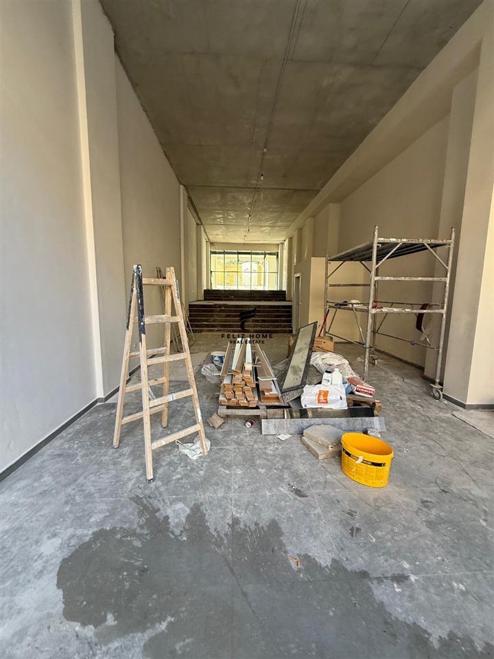 DYQAN ME QERA 125 M2 RRUGA E BARRIKADAVE 3.500 EURO – Tiranë