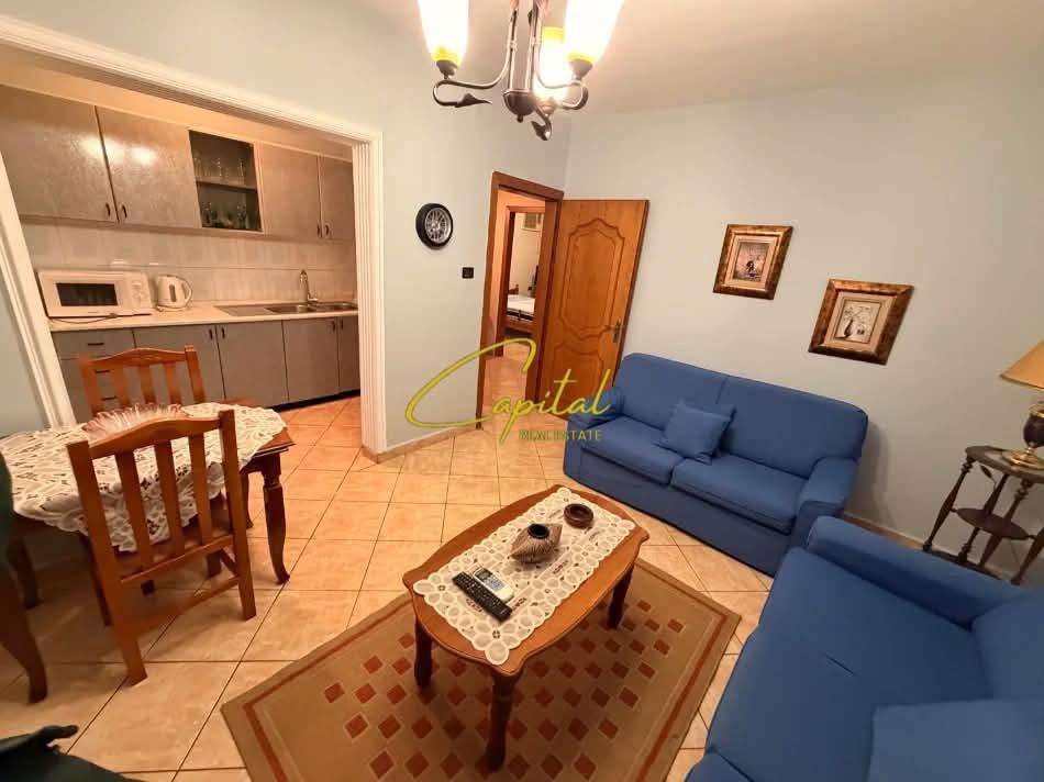 APARTAMENT ME QIRA 2+1 OXHAKU 50.000 LEKE – Tiranë