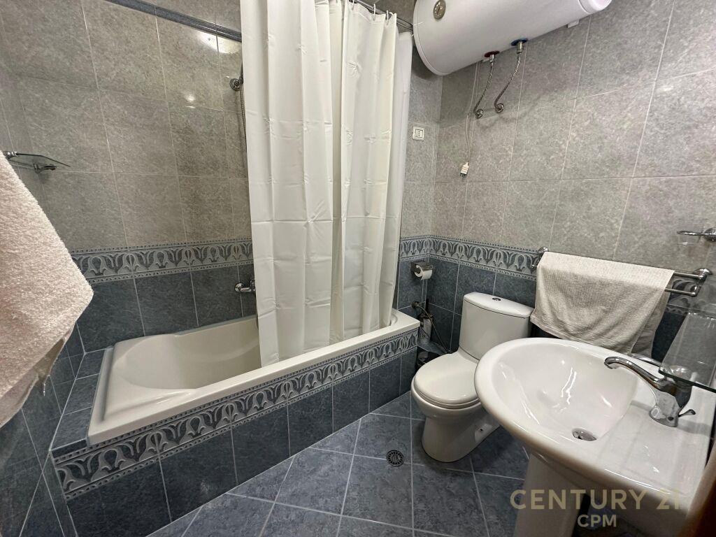 JAPIM ME QIRA APARTAMENT 2+1+2+ POST PARKIMI PAS QSUT!! – Tiranë