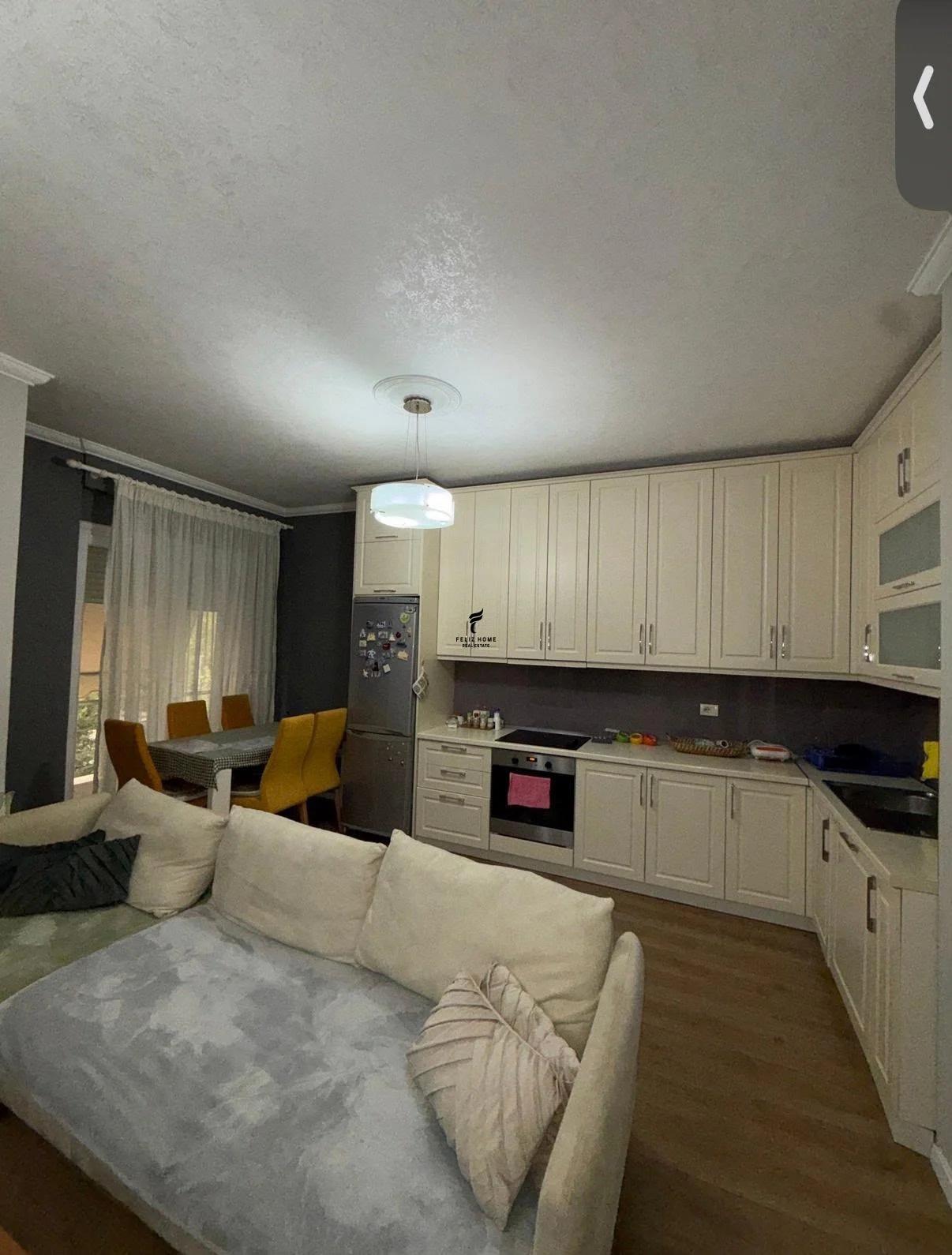 APARTAMENT ME QERA 2+1 KOPSHTI ZOOLOGJIK 95.000 LEKE FH-9598 – Tiranë