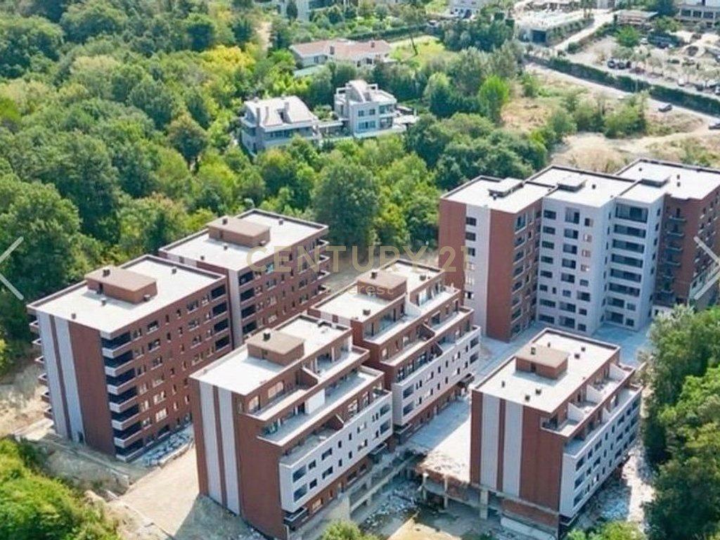 0697565029 KOMPLEKSI XHELUKS, SHESIM APARTAMENT 1+1 – Tiranë