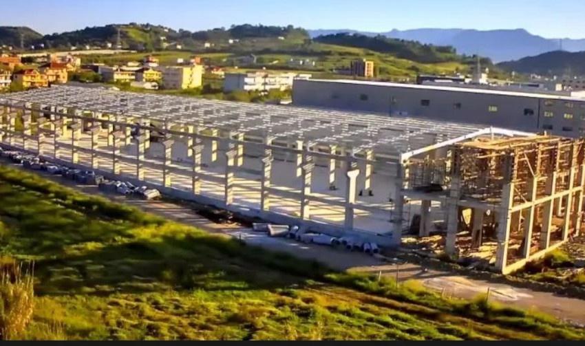 KAPANON ME QERA 4400 M2 PRUSH 20.000 EURO FH-58542 – Tiranë