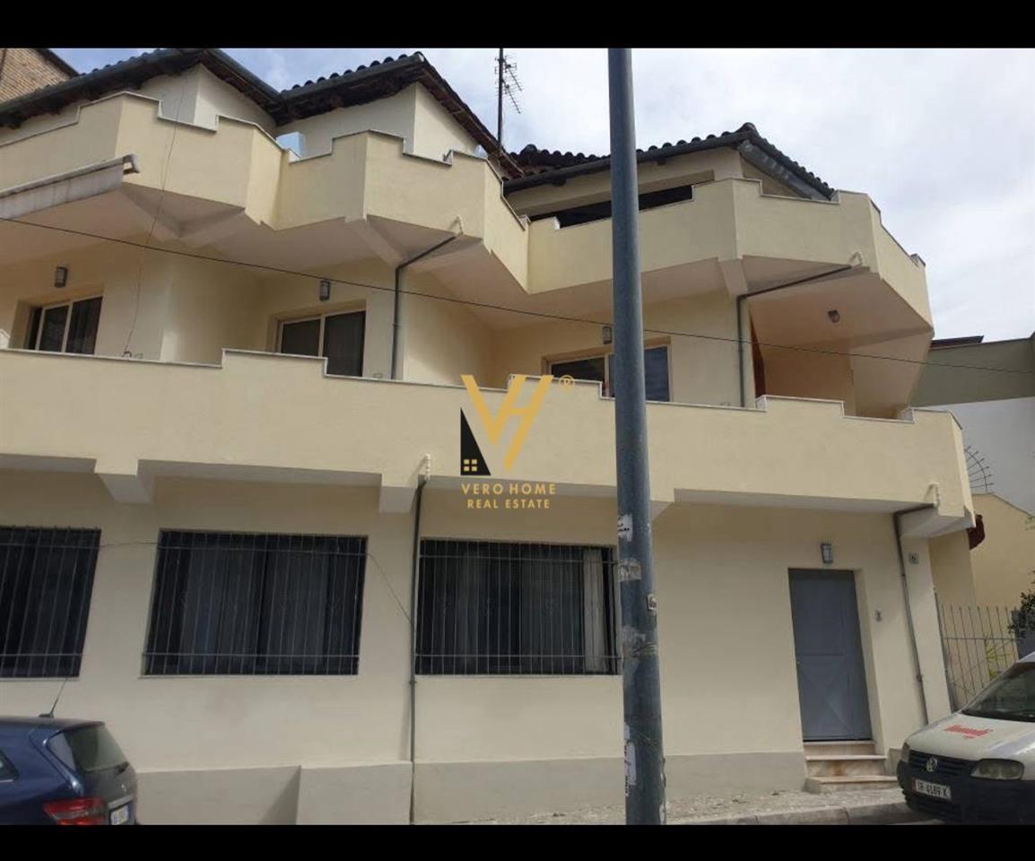SHITET VILE TRE KATESHE TE SHKOLLA E BASHKUAR 300.000 EURO – Tiranë
