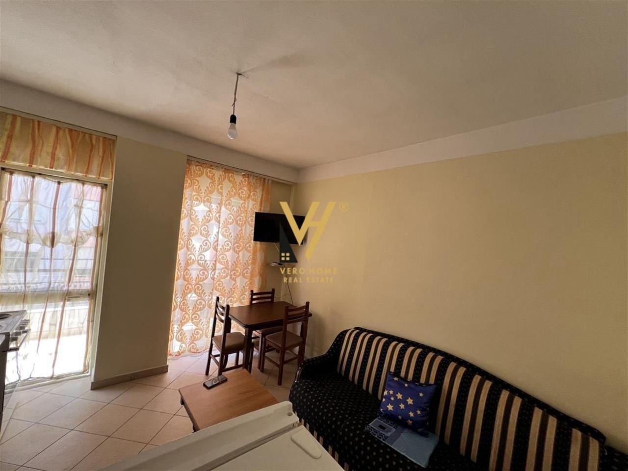 JEPET APARTAMENT 1+1+BLK ME QERA TEK RRUGA 5 MAJI 450 EURO – Tiranë