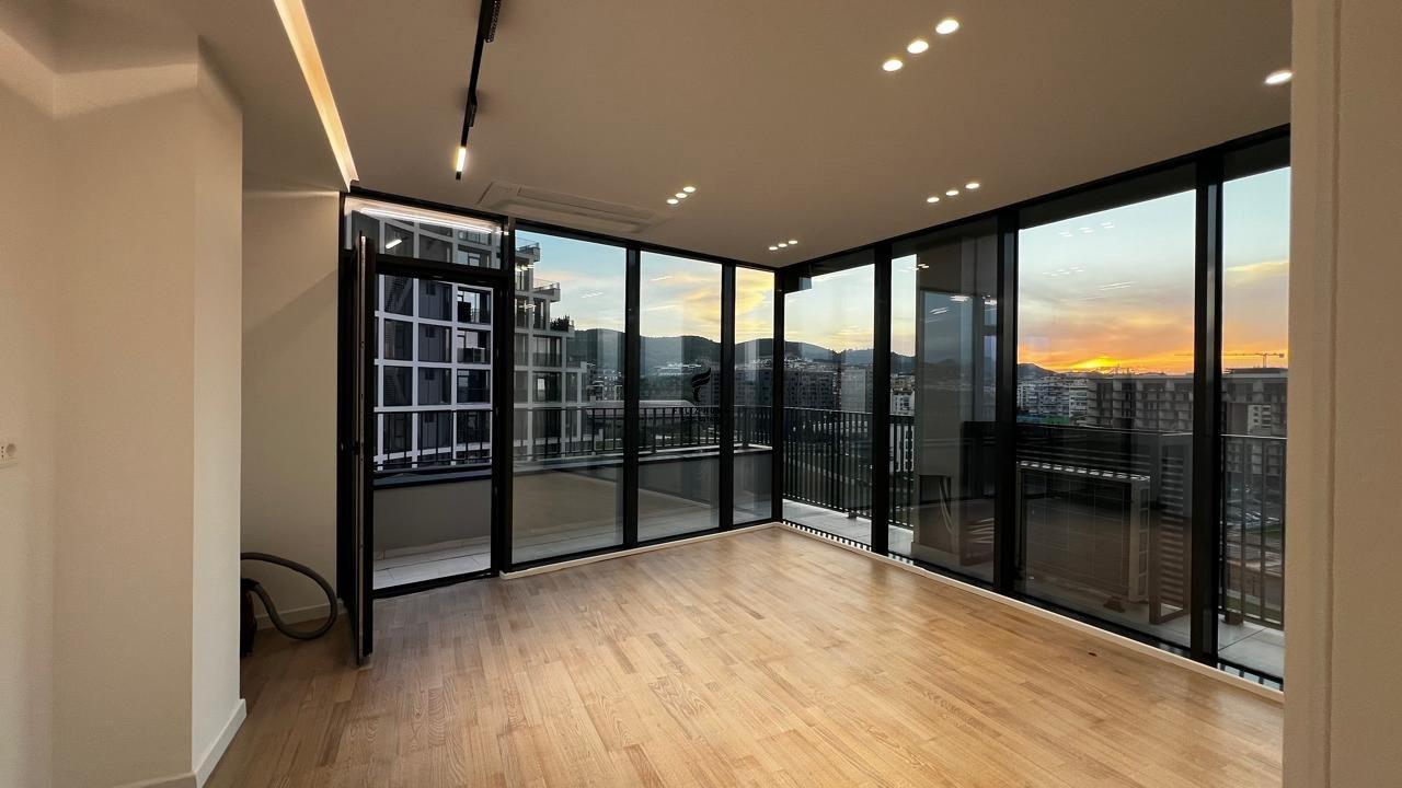 ZYRE ME QERA 130 M2 LAKE VIEW 2000 EURO FH-72643 – Tiranë
