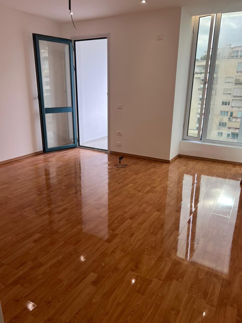 ZYRE ME QERA 190 M2 RRUGA E ELBASANIT 200.000 LEKE FH-76112 – Tiranë