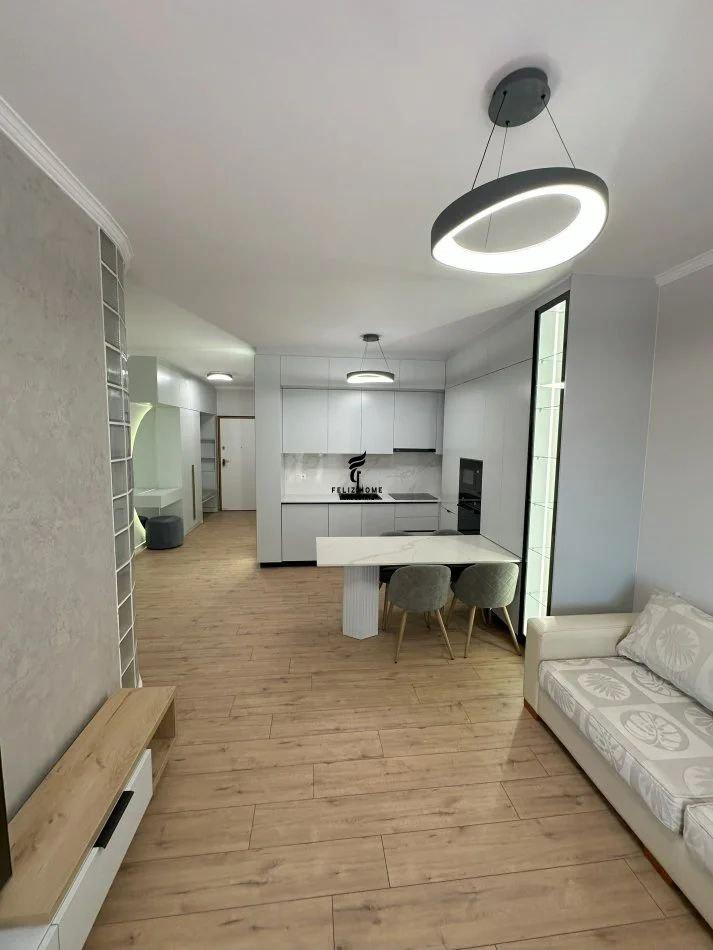 APARTAMENT ME QERA 2+1+2 DON BOSKO 1.000 EURO FH-67791 – Tiranë