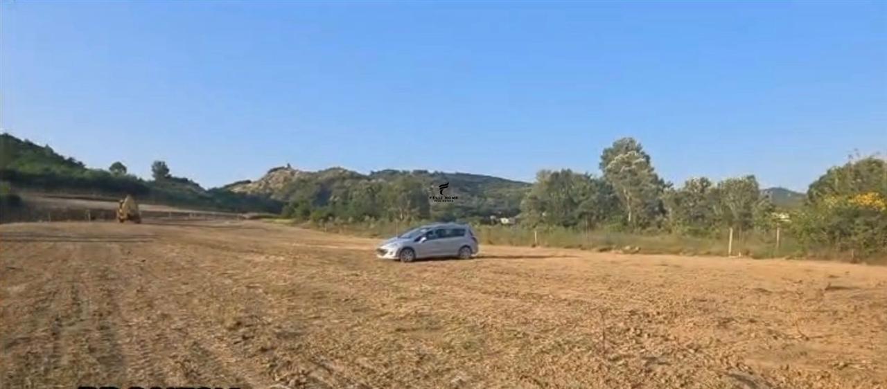 SHITET TRUALL 5000 M2 TEG 300.000 EURO – Tiranë - 1