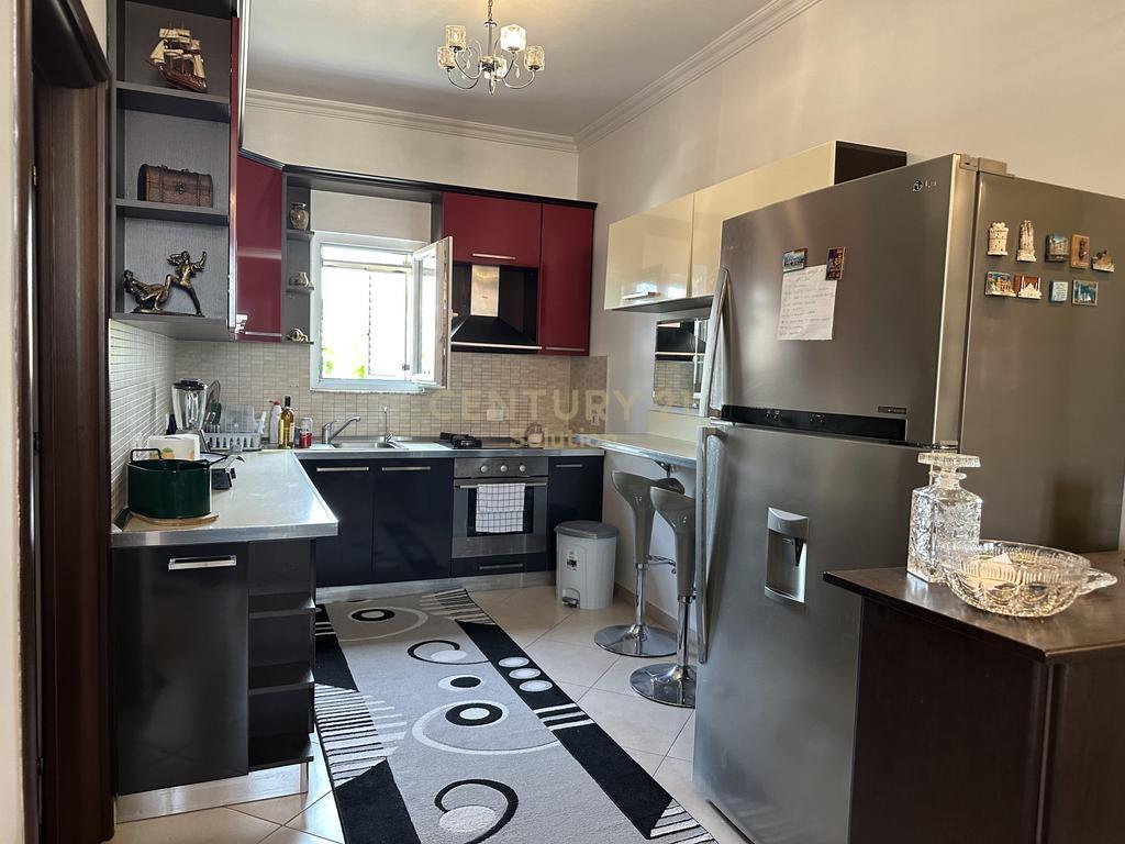 APARTAMENT 2+1 PER SHITJE NE SAUK TE VJETER ! – Tiranë