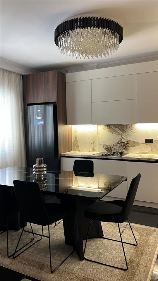 • Luxury APARTAMENT ME QERA 2+1+2 me ballkon – Durrës