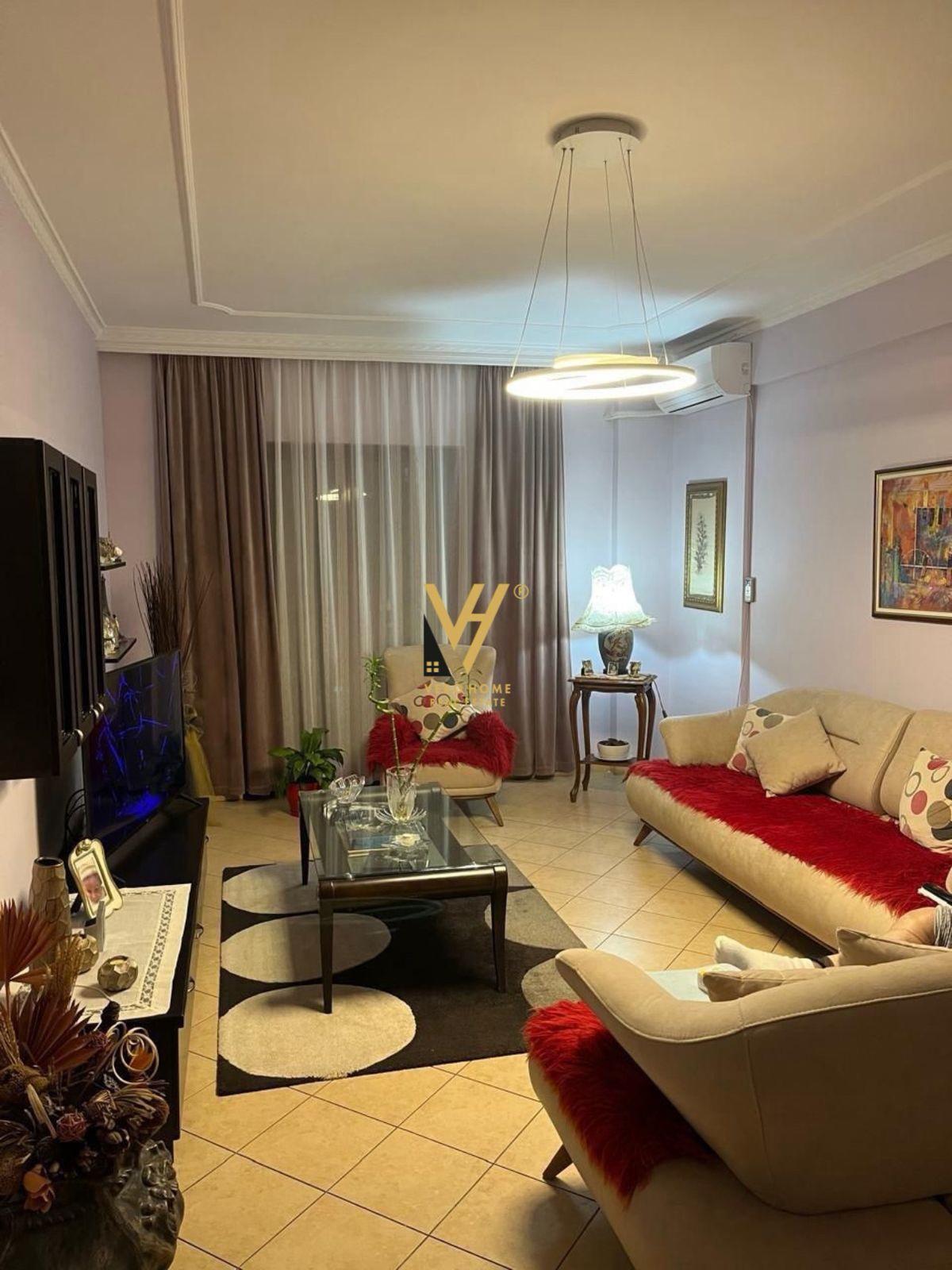 JEPET APARTAMENT 2+1+BLK ME QERA TE RRUGA KAVAJES 75.000 LEK – Tiranë