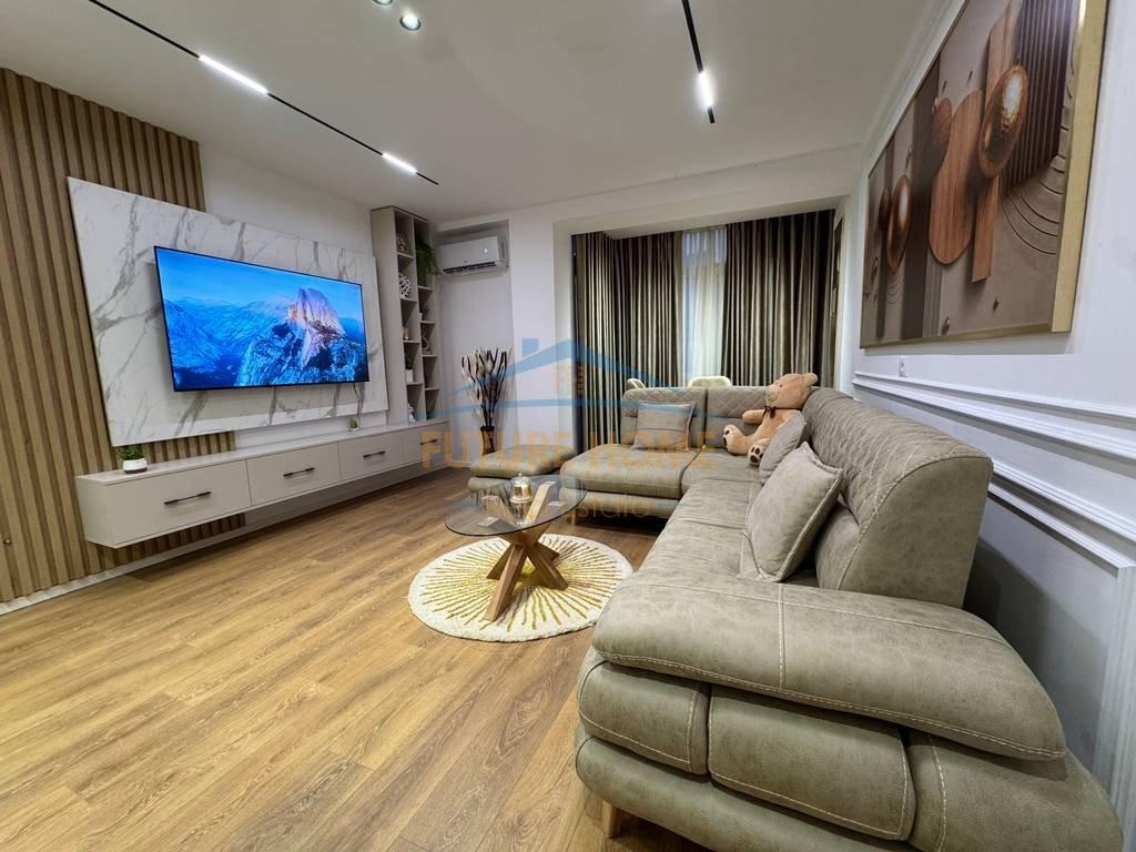 0692268458 Shitet, Apartament 1+1, 21 Dhjetori, Tiranë – Tiranë