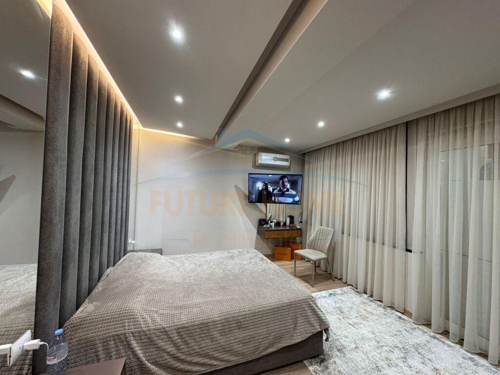 Shiten, 2 Apartamente 1+1/2+1,Rruga e Barrikadave, Tiranë. – Tiranë - 1