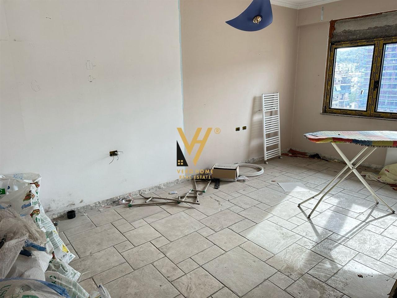 SHITET APARTAMENT DUBLEX TE KOMUNA E PARISIT 370.000 EURO – Tiranë
