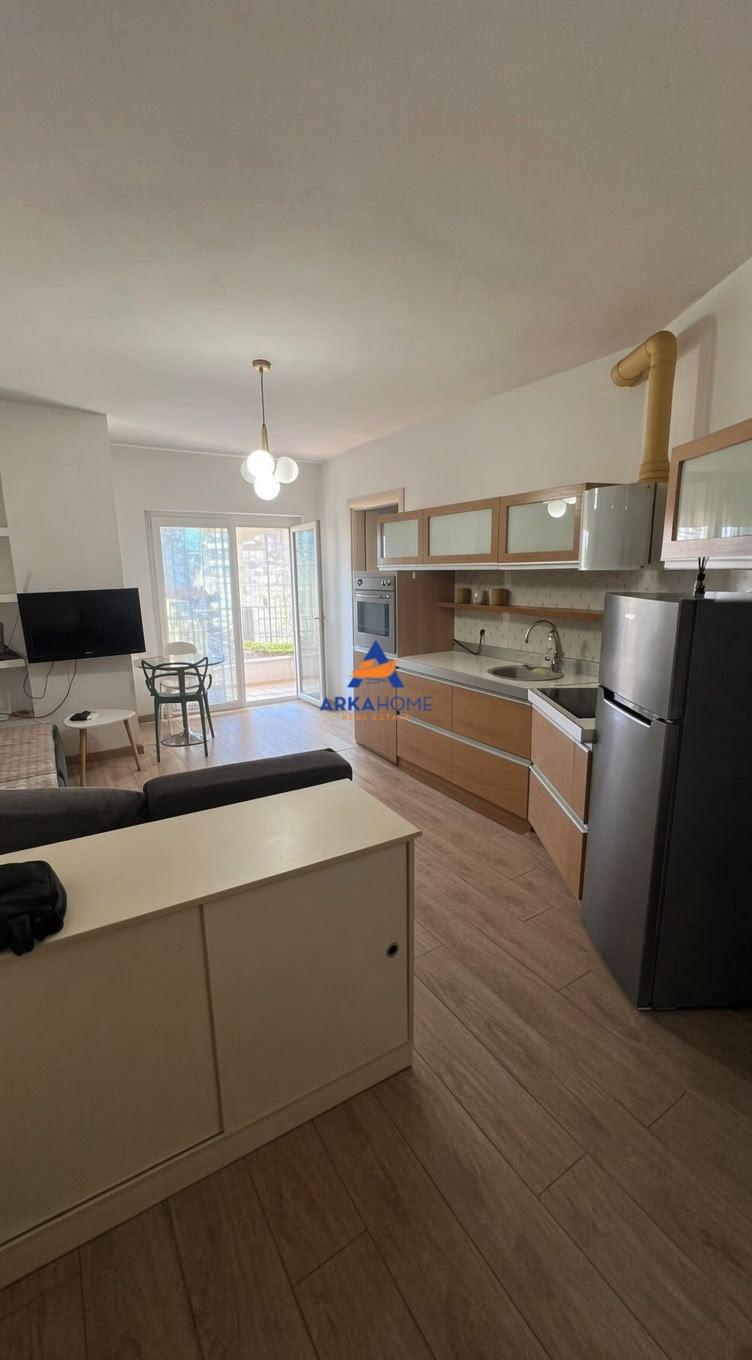 JEPET APARTMENT ME QERA 1+1+BALLKON "KOMUNA E PARISIT" 60.00 – Tiranë