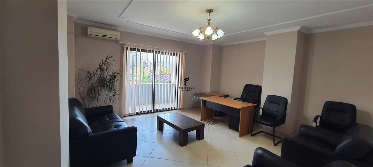 ZYRE ME QERA 160 M2 RRUGA E KAVAJES 130.000 LEKE FH-74091 – Tiranë
