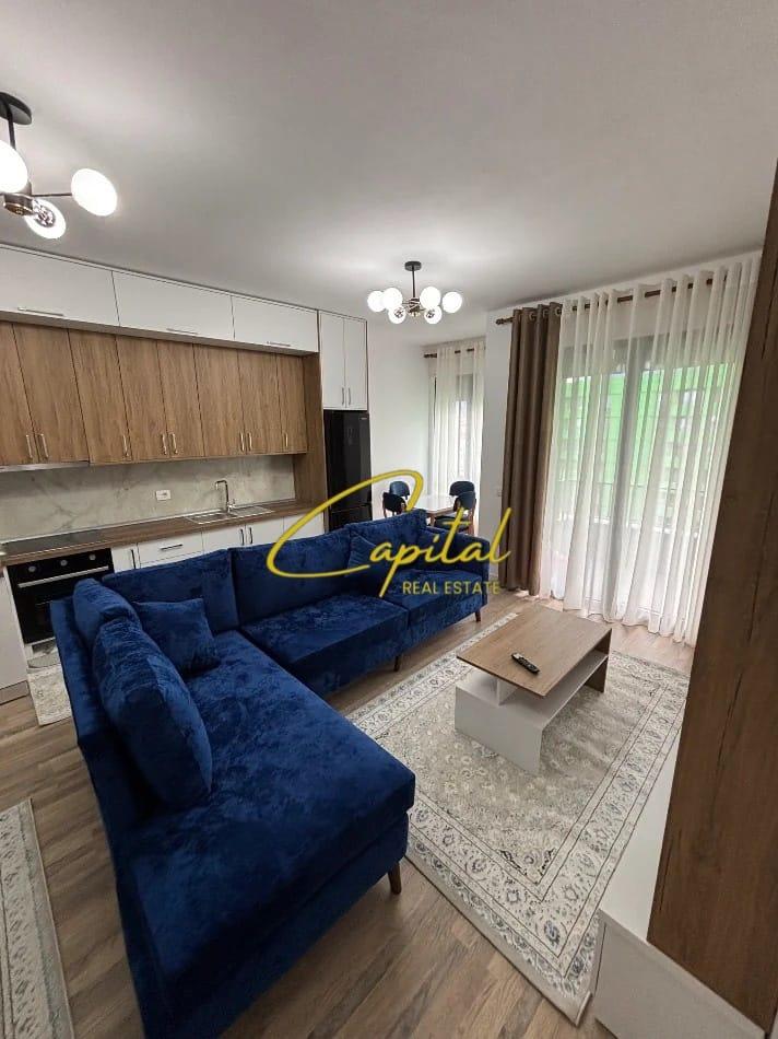 APARTAMENT ME QIRA 1+1 5 MAJI 60.000 LEKE – Tiranë