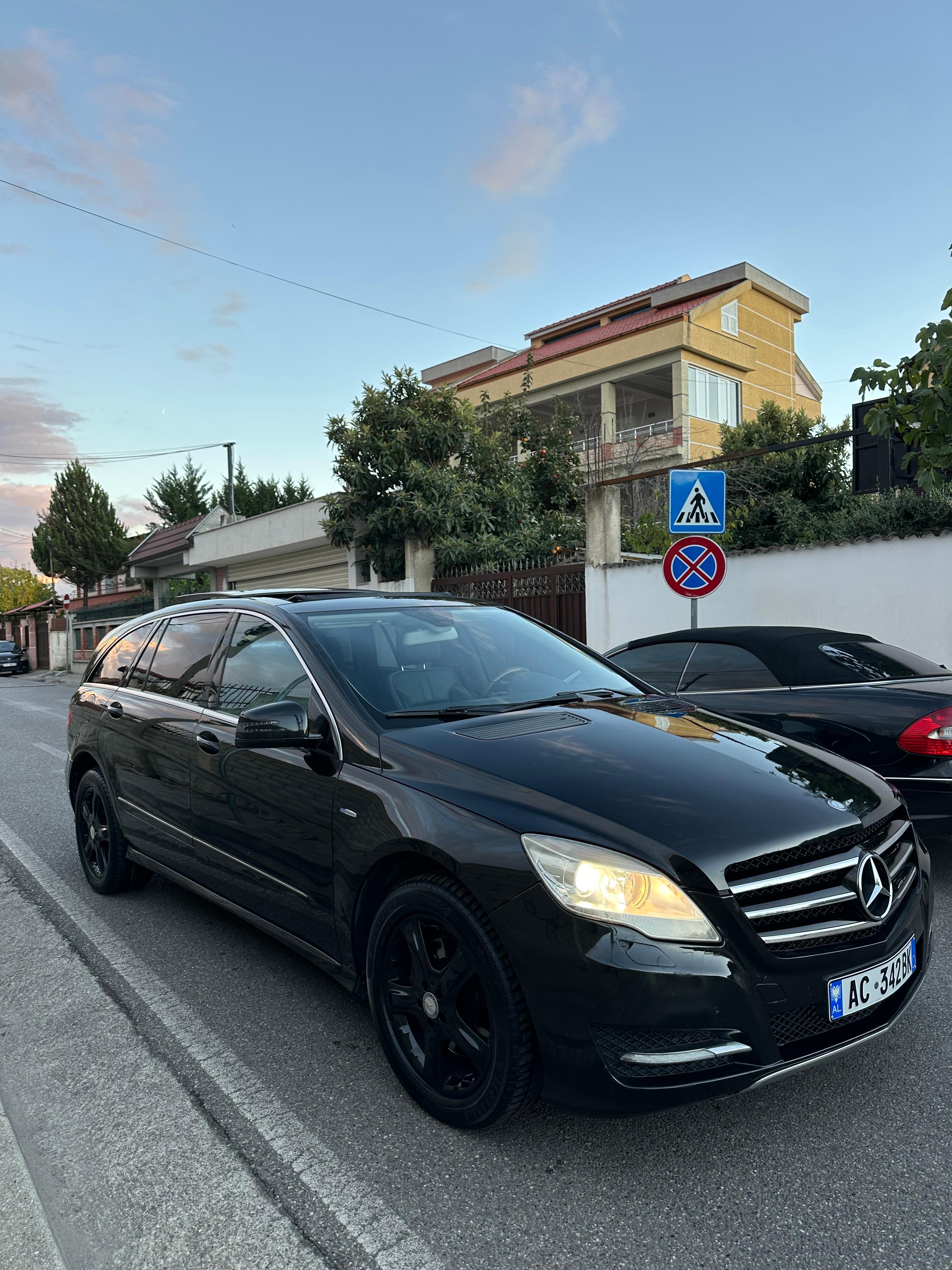 Mercedes R 350 – Tiranë - 1