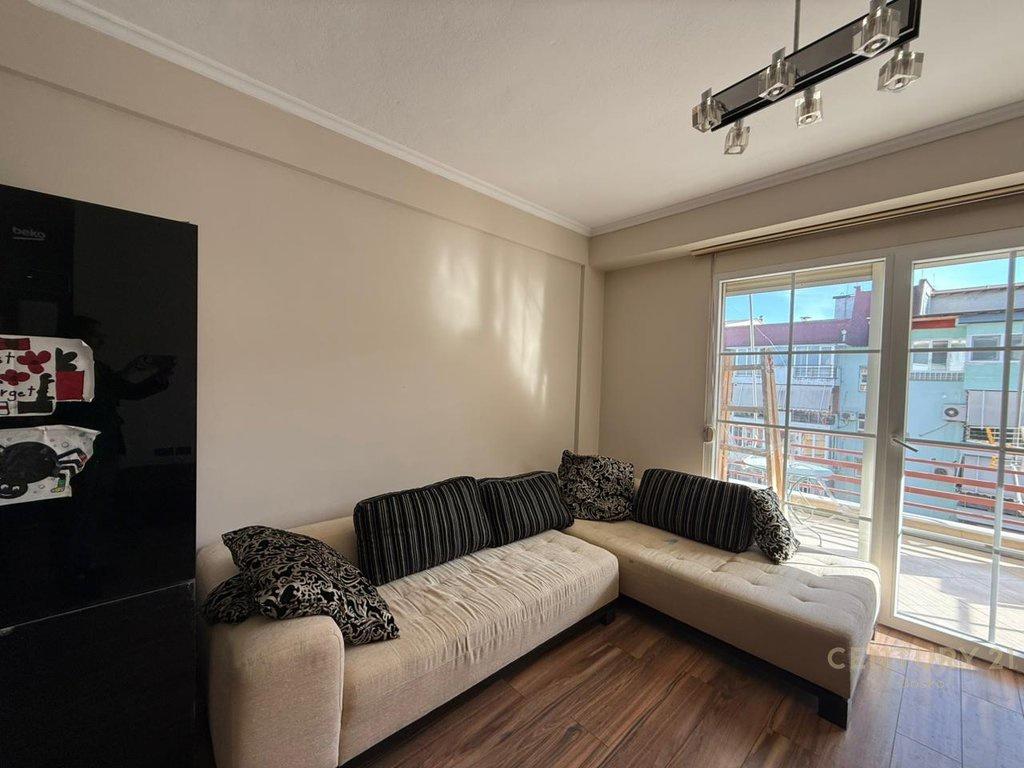 JEPET ME QIRA APARTAMENT 1+1 TE MBIKALIMI I KOMUNES SE PARIS – Tiranë