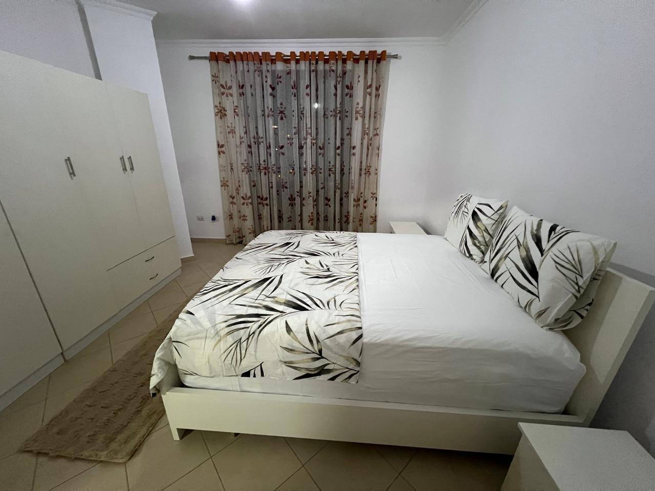 APARTAMENT ME QERA 2+1 RRUGA E ELBASANIT 850 EURO – Tiranë - 1