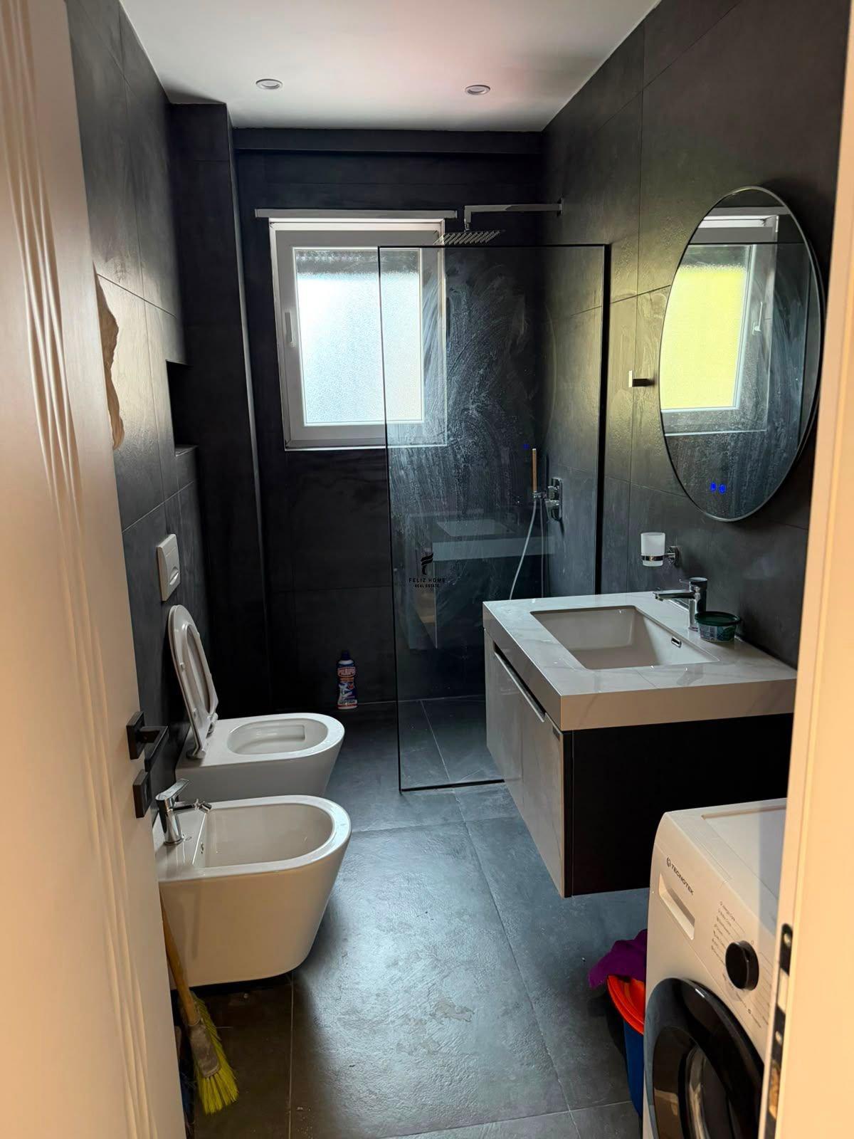 APARTAMENT ME QERA 1+1 SELVIA 100.000 LEKE FH-90573 – Tiranë - 1
