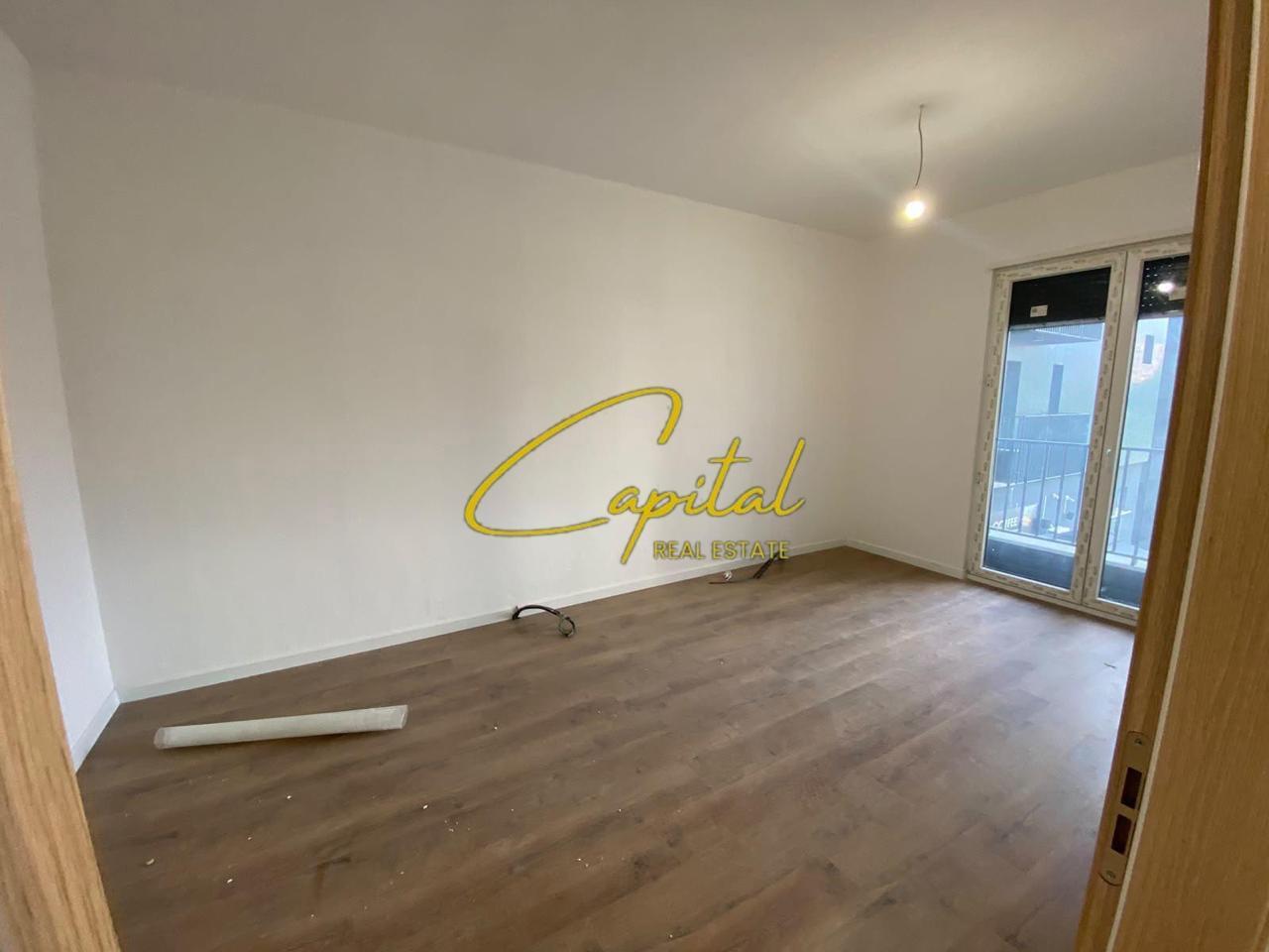 ZYRE ME QIRA 62 M2 5 MAJI 42.000 LEKE – Tiranë