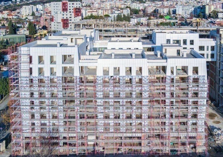SHITET DYQAN 205 M2 PORCELAN 1030.000 EURO – Tiranë - 1