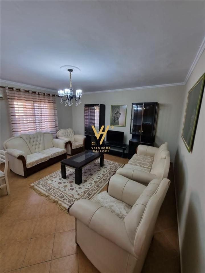 JEPET APARTAMENT 2+1+BLK ME QERA NE SELITE 550 EURO – Tiranë