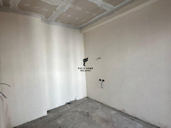 SHITET APARTAMENT 1+1 RRUGA E KAVAJES 105.000 EURO FH-65735 – Tiranë