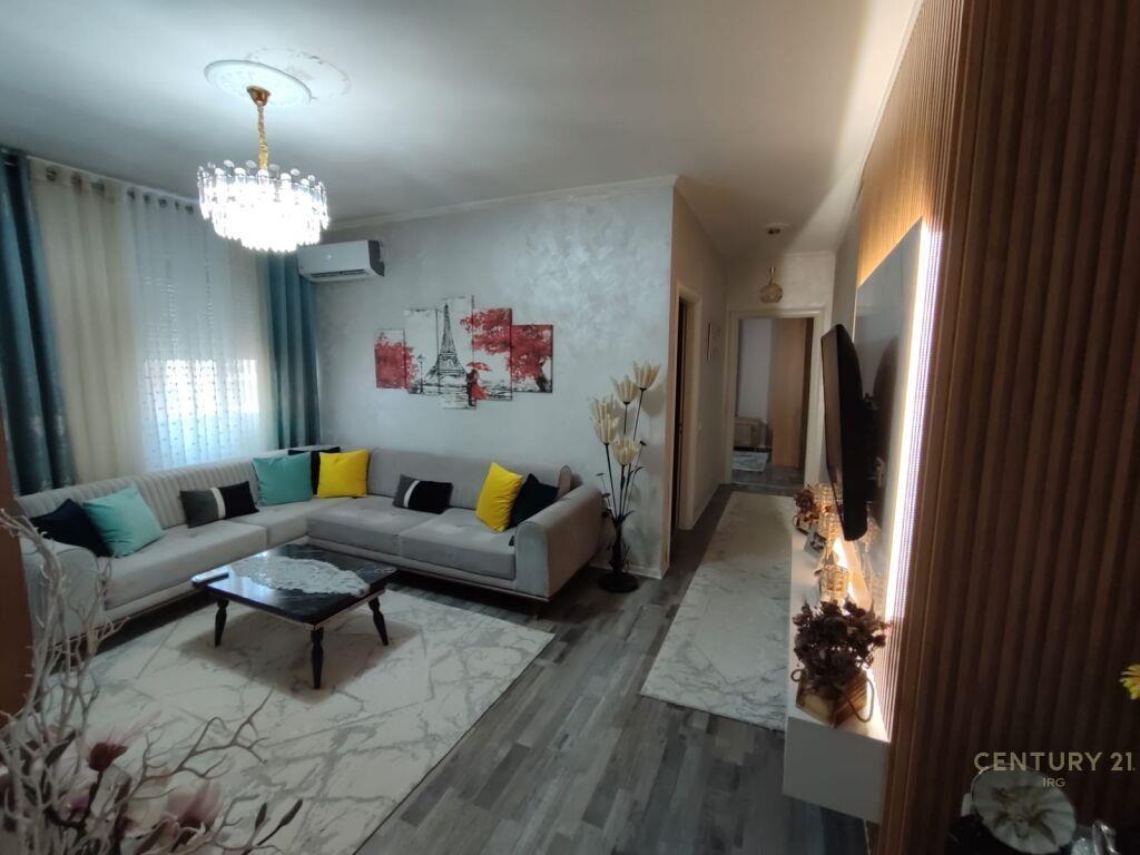Shitet apartament 2+1 ne Yzberish ! – Tiranë - 1