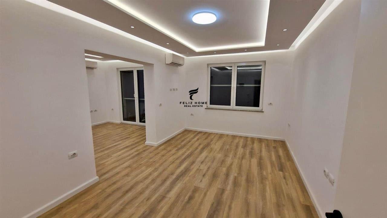 ZYRE ME QERA 105 M2 RRUGA E DURRESIT 1.350 EURO – Tiranë