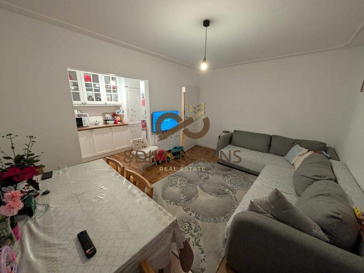 Apartament 2+1 ne shitje tek Ish Parku i Autobusave – Tiranë