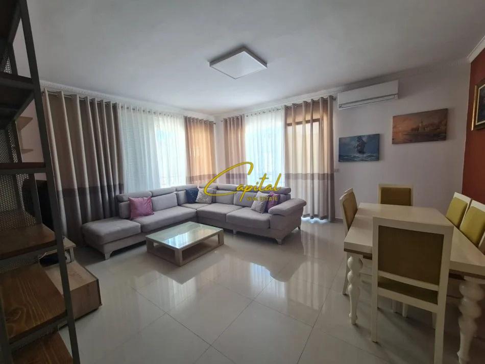 APARTAMENT ME QIRA 2+1+2 KOPSHTI BOTANIK 80.000 LEKE – Tiranë