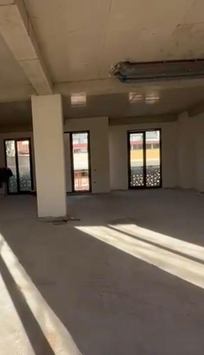 SHITET ZYRE 230 M2 VASIL SHANTO 1.035.000 EURO – Tiranë - 1