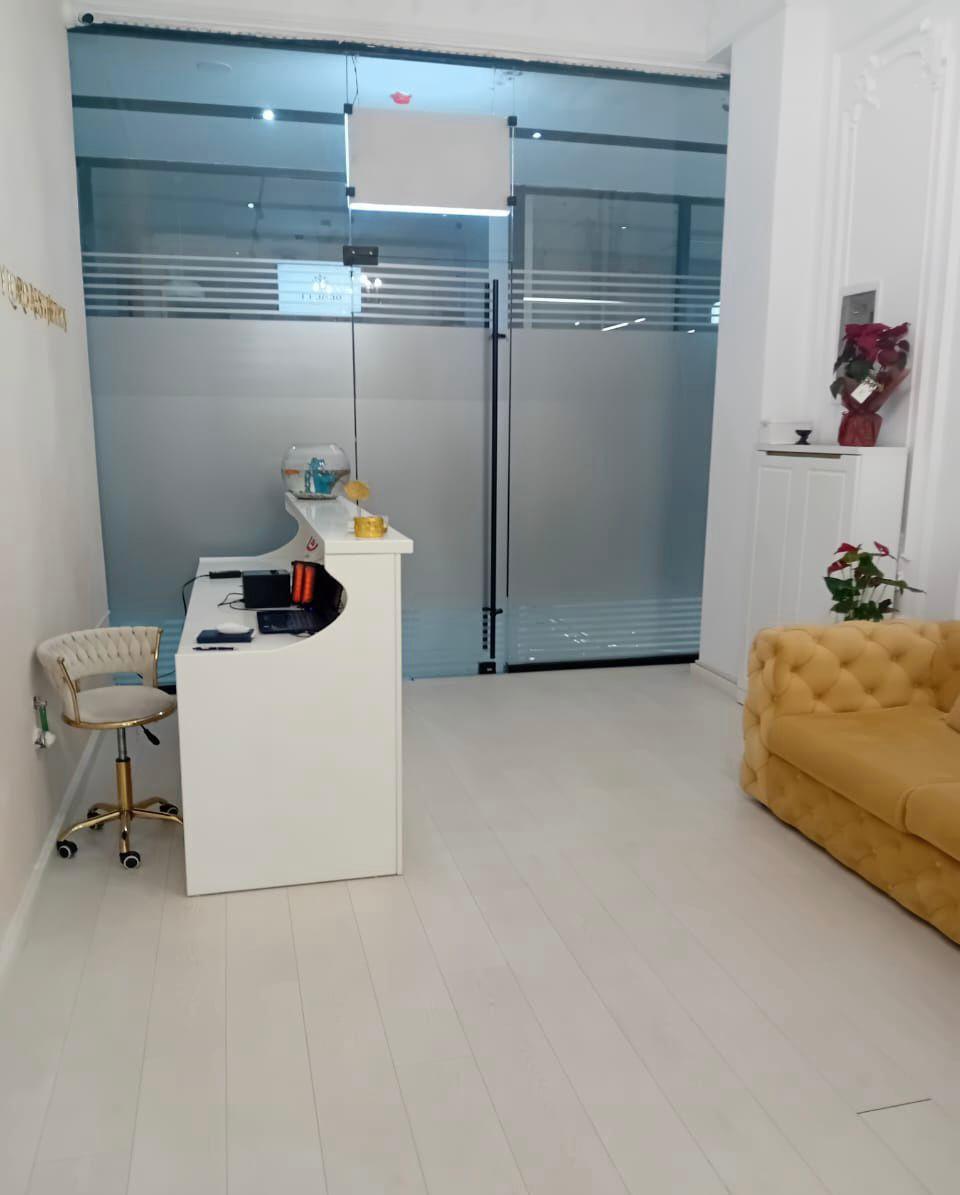 DYQAN ME QERA 80 M2 RRUGA E KAVAJES 110.000 LEKE – Tiranë