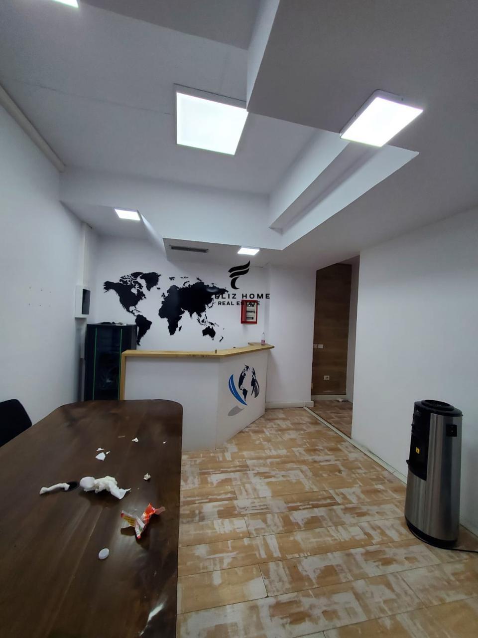 ZYRE ME QERA 200 M2 PAZARI RI 300.000 LEKE – Tiranë - 1