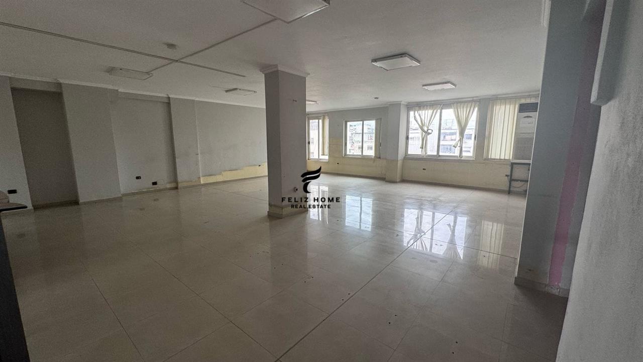 AMBIENT BIZNESI ME QERA 200 M2 RRUGA E KAVAJES 1.700 EURO – Tiranë - 1
