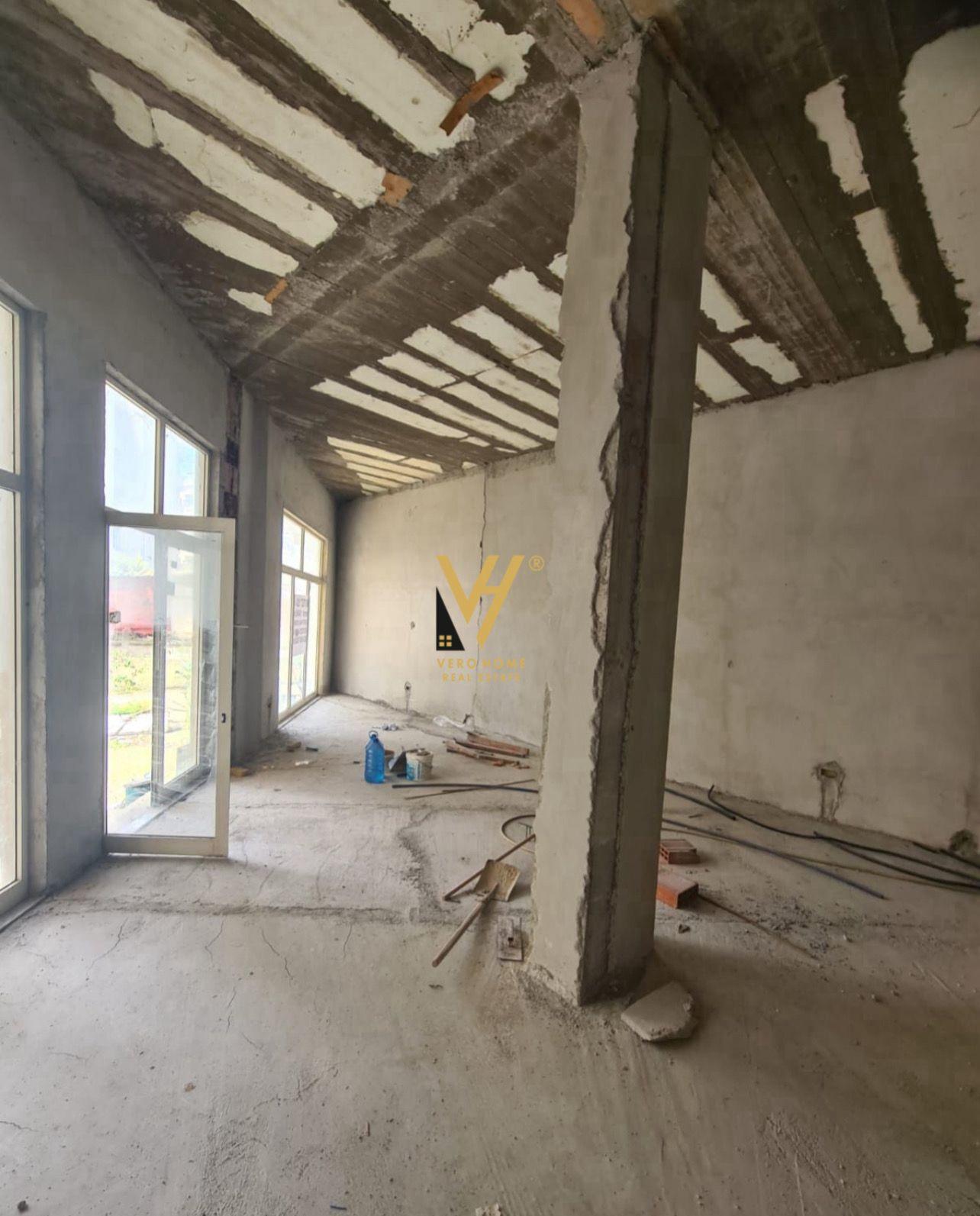 SHITET AMBIENT BIZNESI 120 M2 TE LIQENI I THATE 270.000 EURO – Tiranë - 1