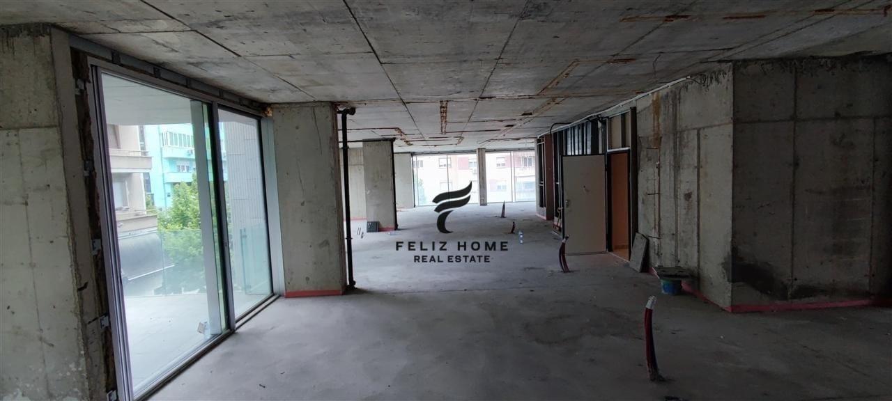 AMBIENT BIZNESI ME QERA 600M2 BLLOK 5000 EURO – Tiranë