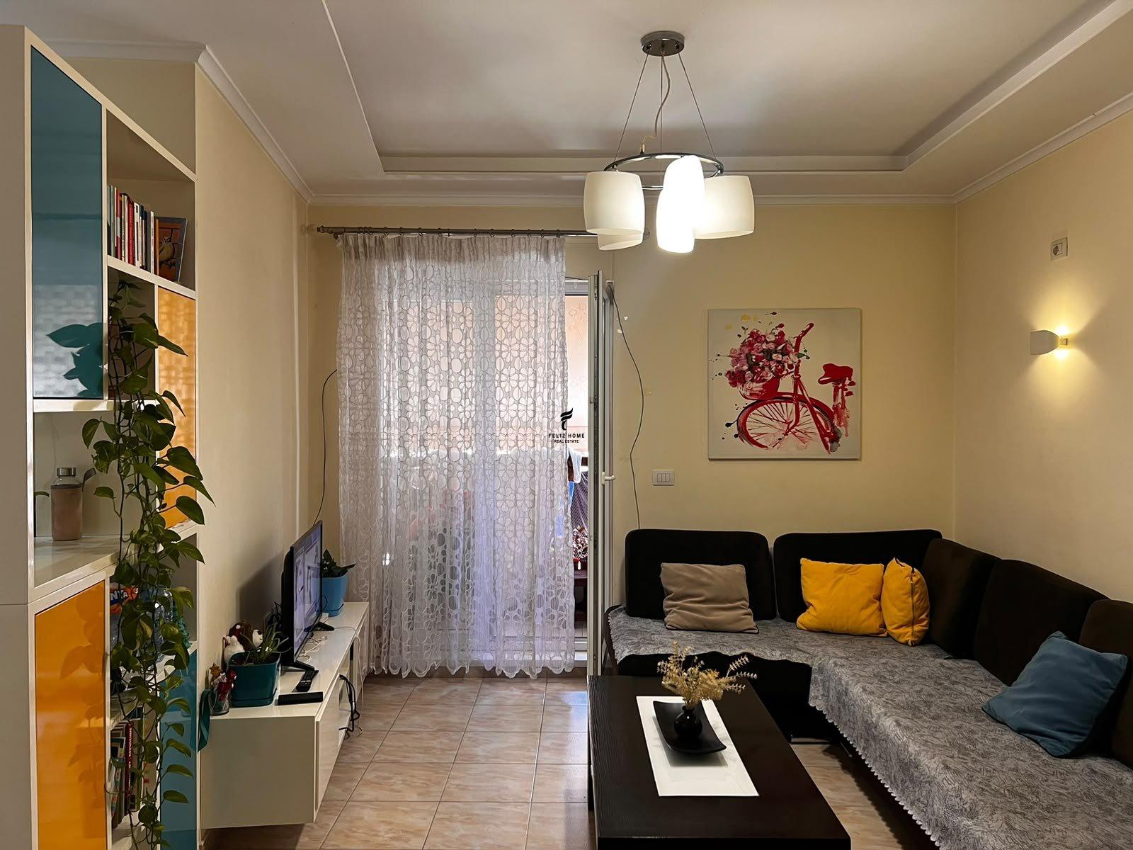 SHITET APARTAMENT 2+1 21 DHJETORI 242.000 EURO FH-78390 – Tiranë